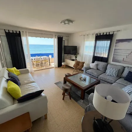 T3 Face A La Mer Apartment *